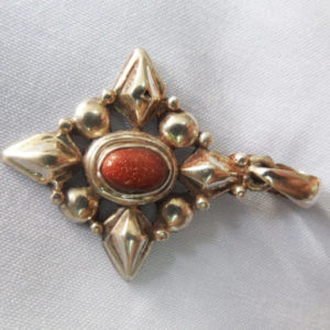 Flower Design Suntar Stone